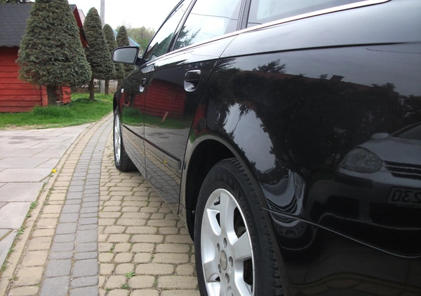 Audi A4 cena 19800 przebieg: 249000, rok produkcji 2007 z Jasło małe 106